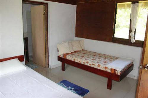 Alofa Beach Bungalows Lénakel Eksteriør bilde